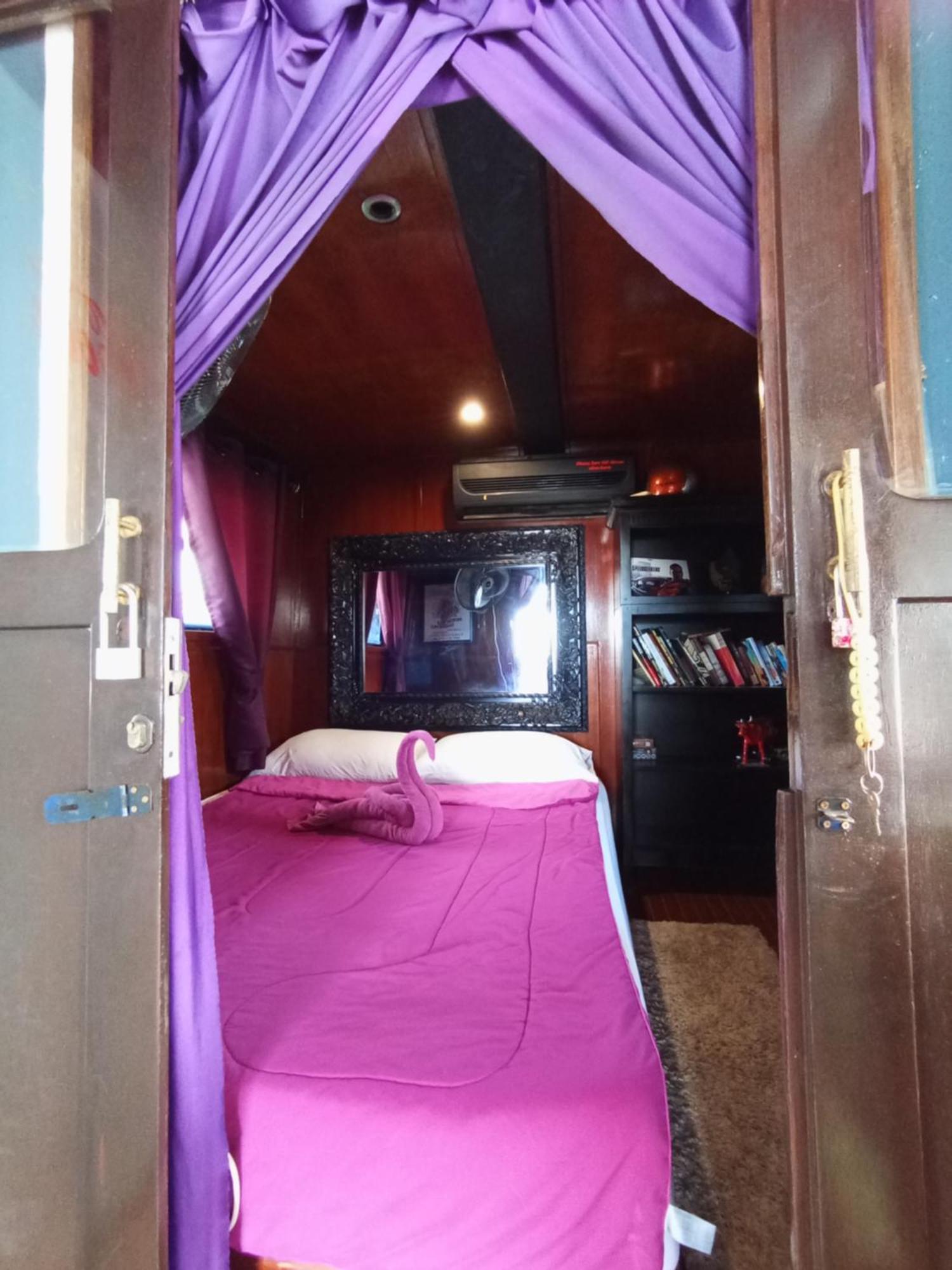 Sabai Sabai Liveaboard Bangkok Exterior foto